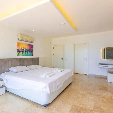 Luxury 4 Bedroom Antalya 1046 Вилла Калкан